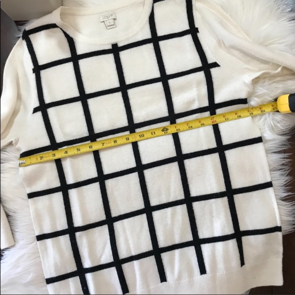 Loft Large Ivory & Black Window Pane Sweater - Picture 2 of 6